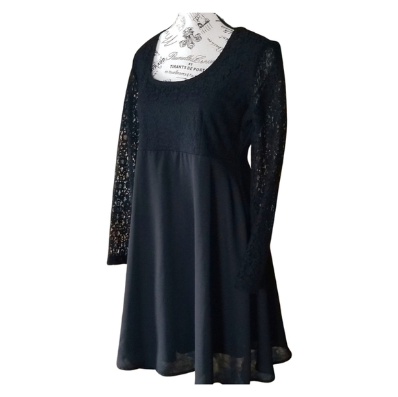 90s Black vamp goth Lace Dress – Size M - Picture 2 of 5